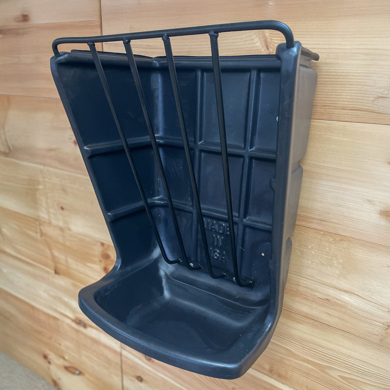 Scenic Road SRPF Poly Feed Tray - In Use